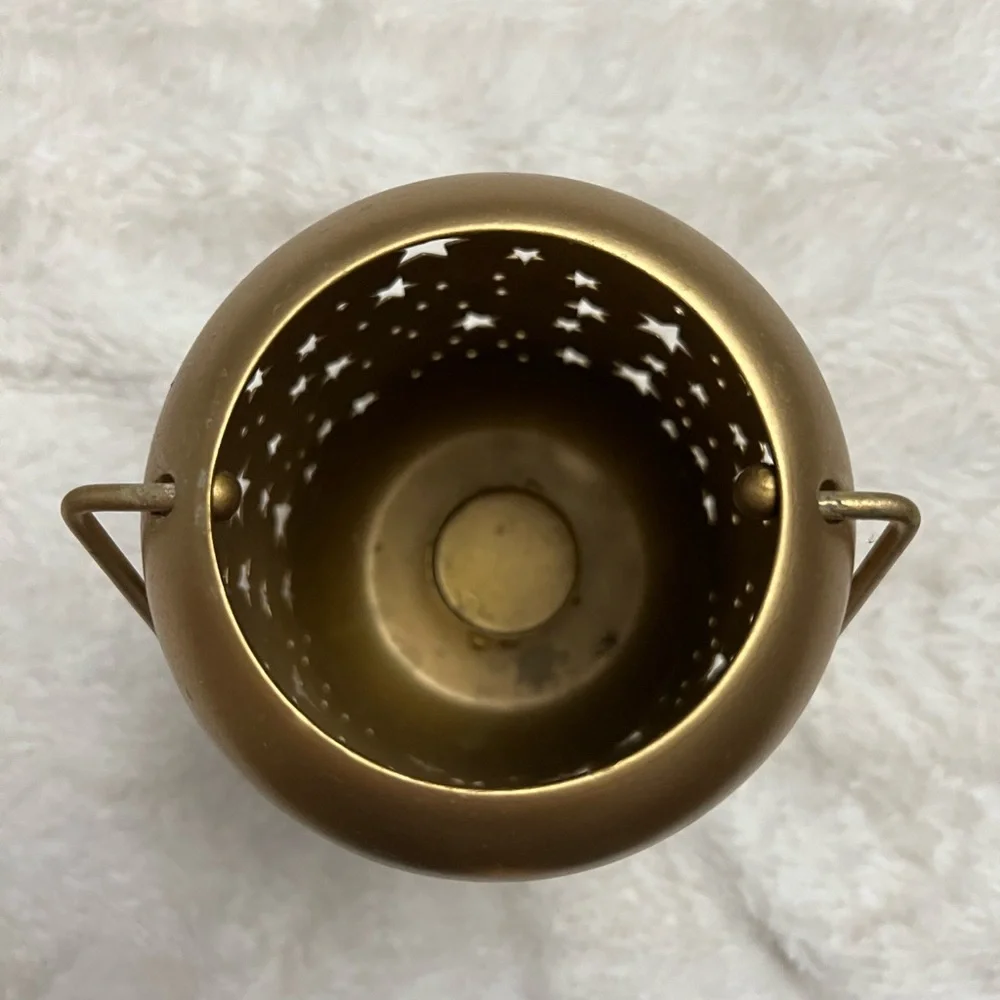 Starry Gold Lantern, very good used condition, creates a star pattern surround